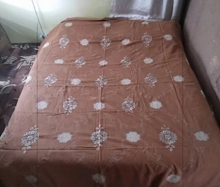 Elegante copriletto matrimoniale in lino