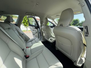 Volvo XC60 2024 B4 Plus Dark FWD Aut.
