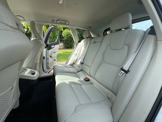 Volvo XC60 2024 B4 Plus Dark FWD Aut.