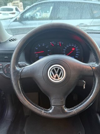 Volkswagen Golf 2002
