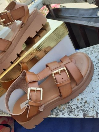 Sandalo donna marrone con fibbia