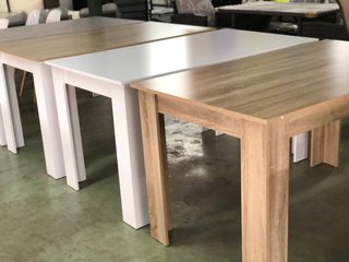 Mesas de comedor variadas