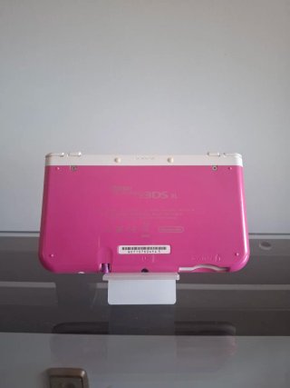 Nuovo Nintendo 3DS XL Rosa e Bianco