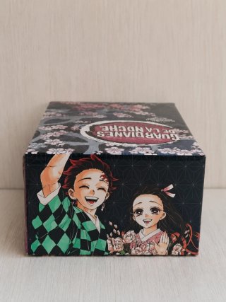 Pack mangas Kimetsu No Yaiba + Cofre