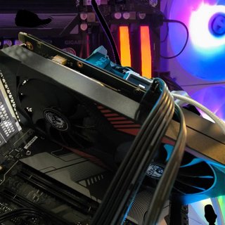 TORRE GAMING RYZEN 7 9800X3D 32GB RAM 2TB SSD RTX 3060