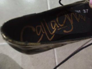Zapatos dorados mujer
