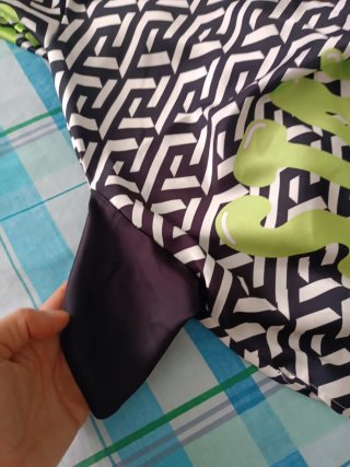Vestido camisero satinado estampado
