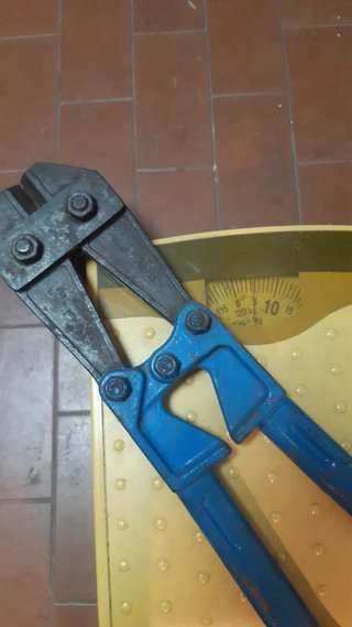 Tagliabulloni professionale Usag