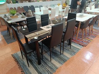 Mesa cristal y 6 sillas comedor