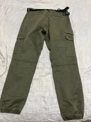 Pantalones cargo verde militar