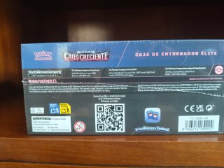 Caja Entrenador Élite Pokémon Caos Creciente