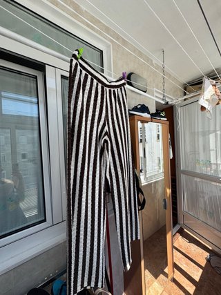 Pantalón de crochet rayas marrones y blancas