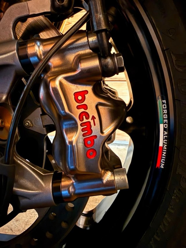 Pinzas Brembo GP4RX 108mm USADAS