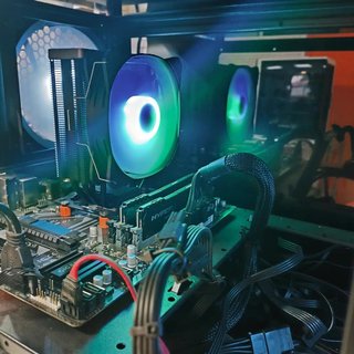 PC SOBREMESA MILLENIUM AMD RYZEN 5 3350G 16GB RAM 500GB SSD 500GB HDD CON CABLE DE ENERGIA