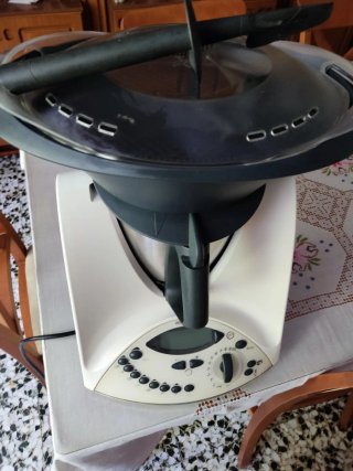 Vorwerk Thermomix -usado dos o tres veces,nueva.