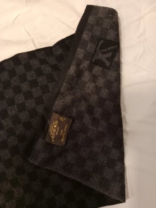 Bufanda Louis Vuitton Cuadros Gris Negra