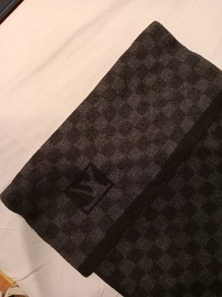 Bufanda Louis Vuitton Cuadros Gris Negra