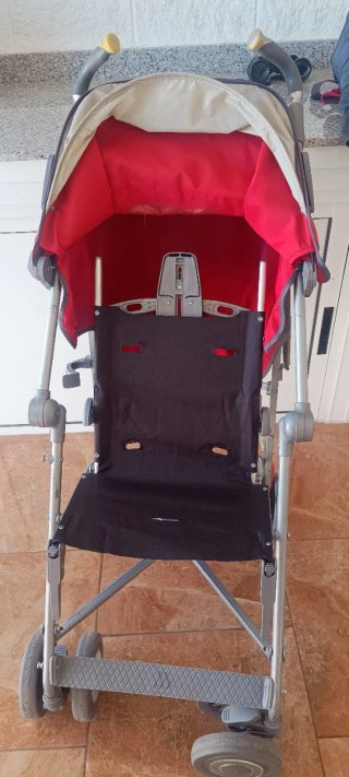Silla de paseo Maclaren roja y gris