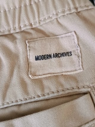 Pantalones cargo beige