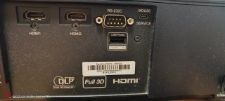Vendo proyector optoma,poco uso,regalo pantalla.