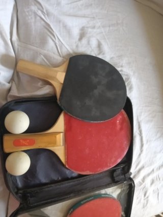 Palas y pelotas de ping pong con estuche
