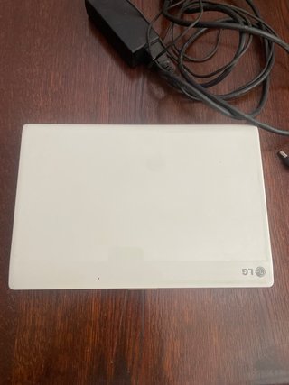 LG X110 Portátil