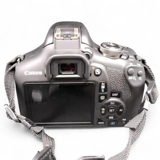 CAMARA REFLEX CANON EOS 2000D + OBJETIVO CANON 18-55MM + FUNDA