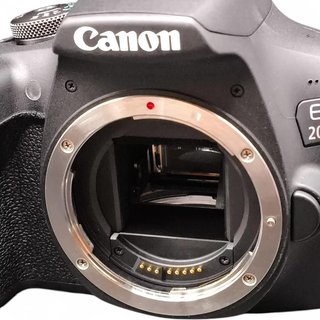 CAMARA REFLEX CANON EOS 2000D + OBJETIVO CANON 18-55MM + FUNDA
