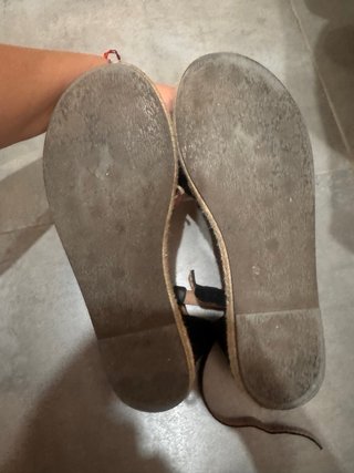 Sandalias negras con lazo