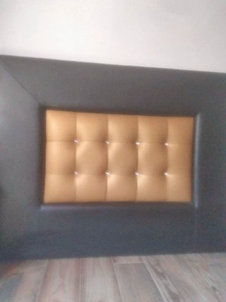 Cabecero marrón y dorado polipiel