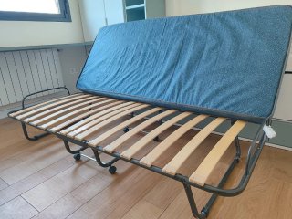 Cama Plegable individual usada dos veces.