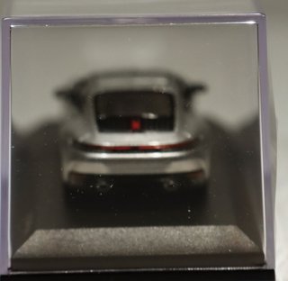 Minichamps Porsche 911 (992.2) Carrera