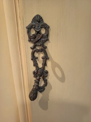 Armario antiguo de madera