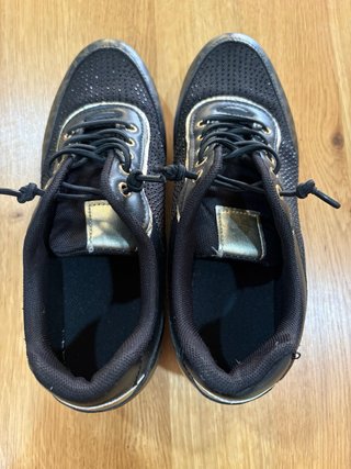 Zapatillas Mujer Negras y Doradas