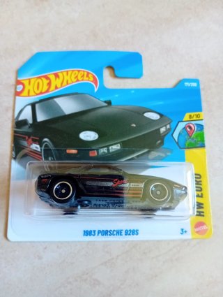 Hot Wheels 1983 Porsche 928S Negro