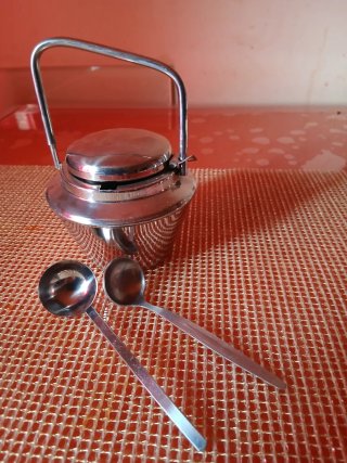 Set de 3 teteras y cucharón de acero