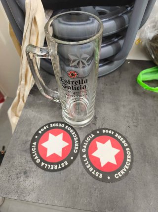 Vaso y posavasos Estrella Galicia