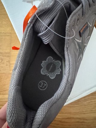 Zapatillas Tantrend grises talla 37