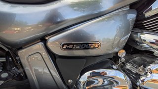 Suzuki Intruder M1800R - Como Nueva
