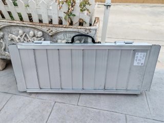 Rampa portátil plegable para escaleras