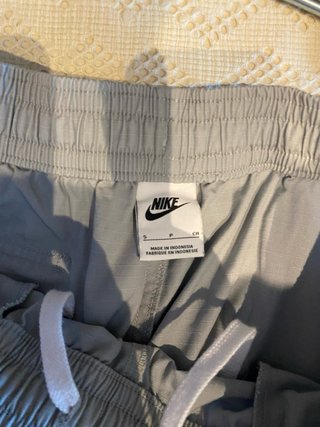 Pantalón Nike Cargo Gris Claro