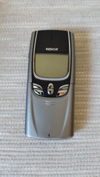 Nokia 8850