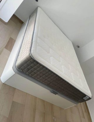 Offerte senza limiti su letti, divani e accessori