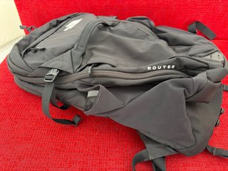 Mochila The North Face Router Negra