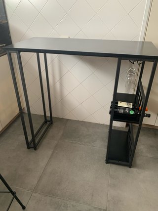 Mesa alta cocina negra metal y madera