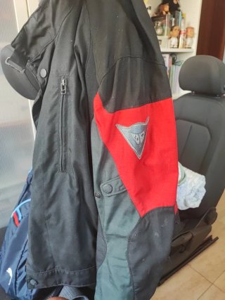 Chaqueta Dainese Talla 54L con Protecciones