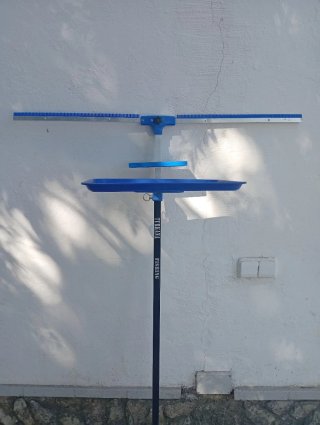 Percha pesca Turcana Yuki para clavar en la arena.