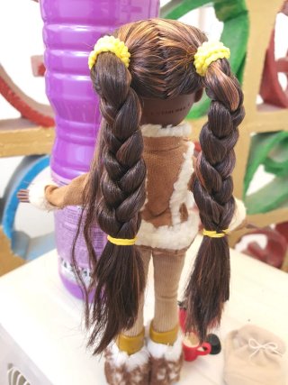 Bratz Felicia Campfire