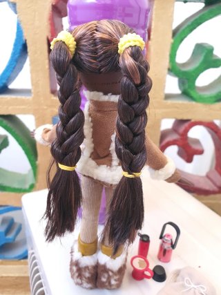 Bratz Felicia Campfire