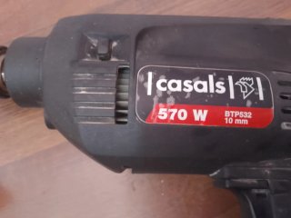 Taladro percutor Casals 570W + brocas
